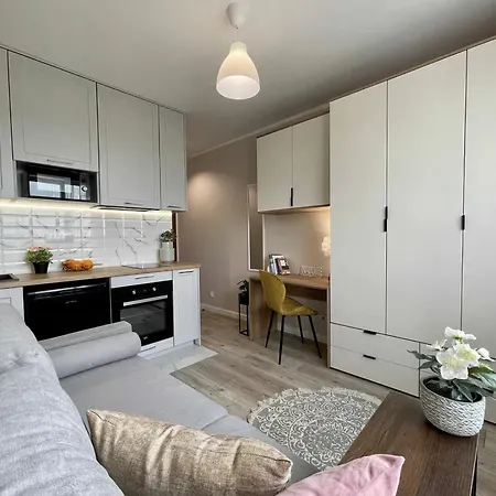 Lym - Wiktoryn 6a Apart Daire Varşova