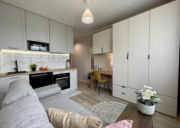 Lym - Wiktoryn 6a Apart Daire Varşova